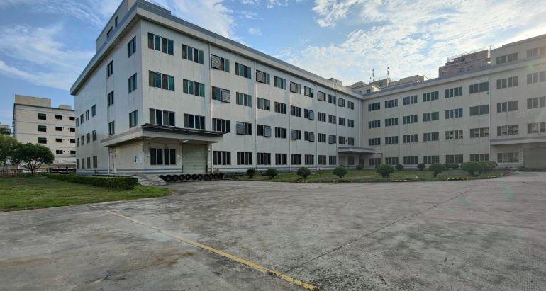 光明玉塘凤凰长圳地铁口原房东红本厂房精装修出租无尘车间