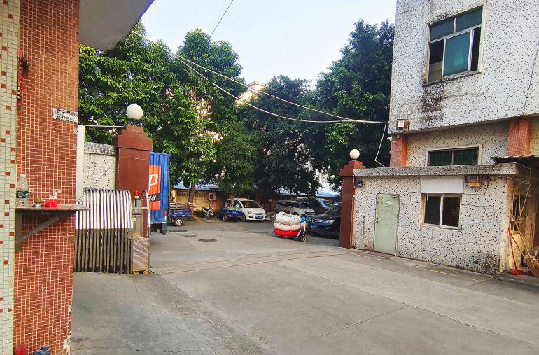 （大小分租）光明西田原房东独院红本厂房4500平，300平起