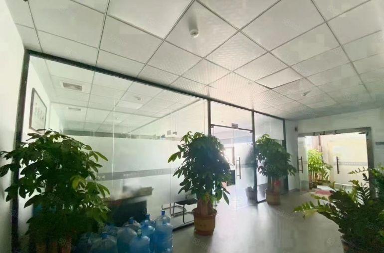 公明甲子塘工业区原房东独院8000平厂房出租带装修可以分租