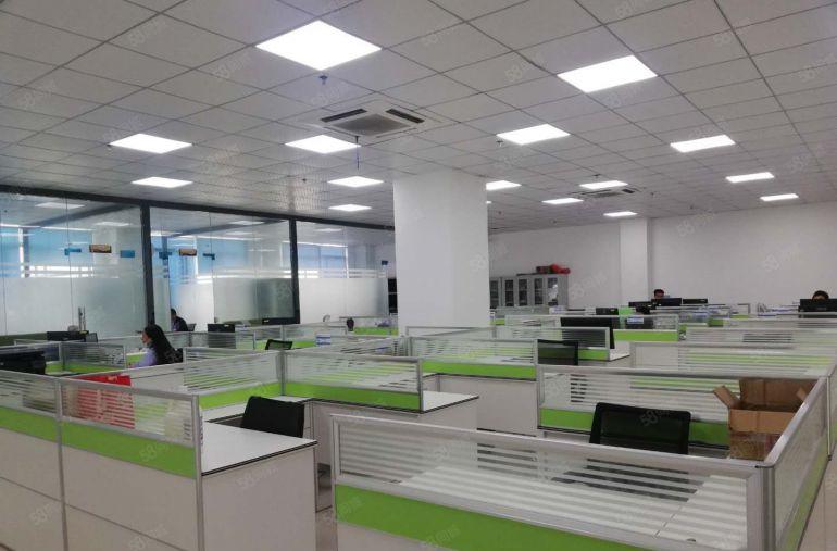 公明蒋石原显示屏厂出租（2400平5吨货梯，整层使用率极高）