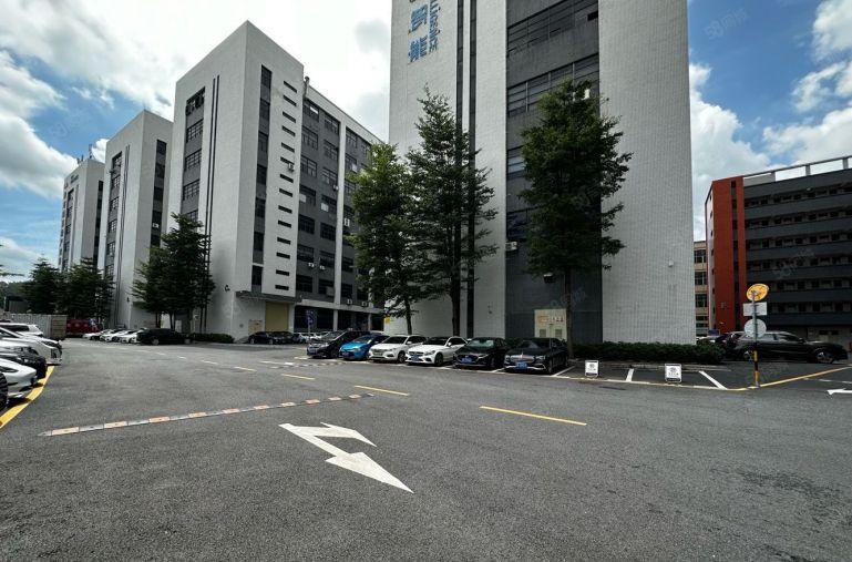 光明原房东高新产业园楼上整层精装厂房出租1500平