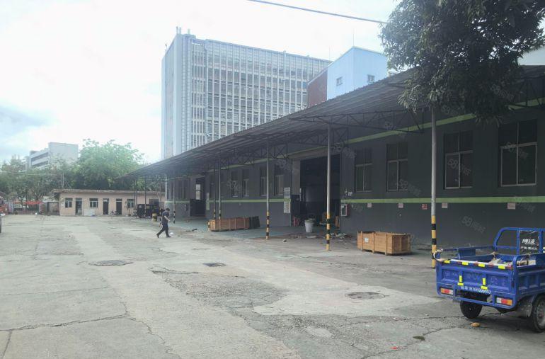 光明独院钢构厂房11000平配套独栋办公楼宿舍，宿舍可改厂房