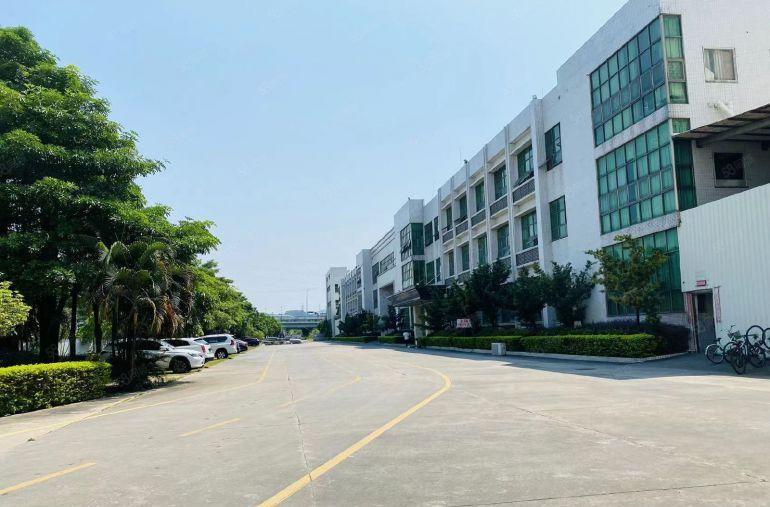 （大小分租）公明靠石岩3万平独院厂房，2000平，空地超大