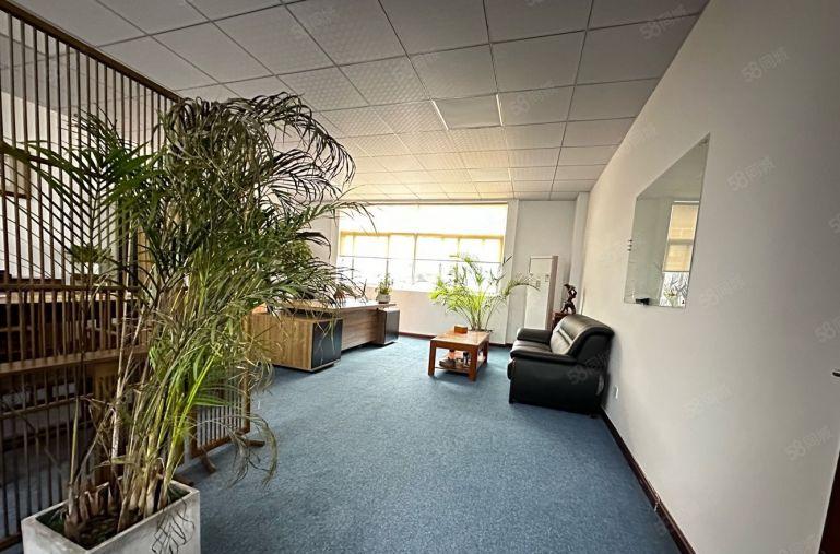 可分租，光明独院厂房一二楼出租，一层1500平，带精装办公室