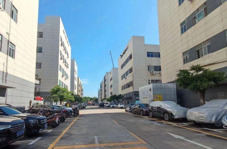 光明科技园原房东红本精装修5000平方厂房办公超大空地低价出