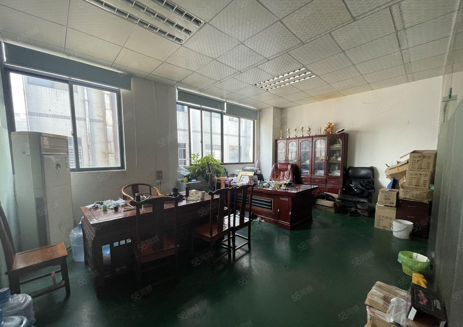 光明东坑新出一楼标准厂房650平带装修