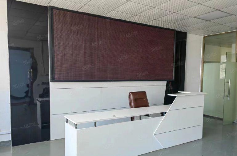 （非诚勿扰）本人现有公明玉律厂房出租1200平，精装无转让费