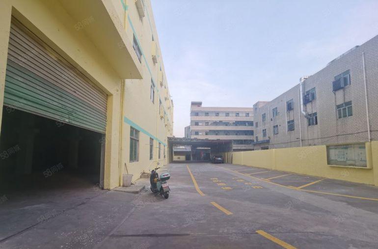 光明西田独门独院原房东厂房三层4500平可分租一楼6米带牛角