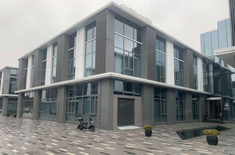 光明地铁口3000平独门独院精装修办公研发电商仓库厂房出租