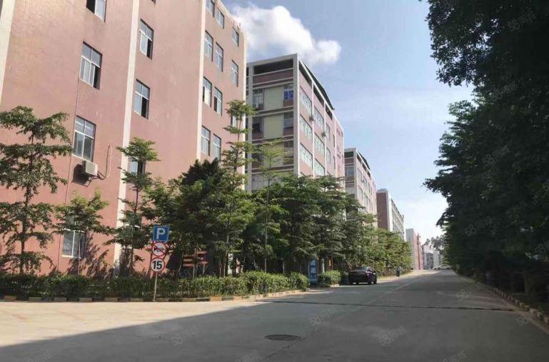 公明怡景工业城新出原房东楼上带装修2000平方厂房出租