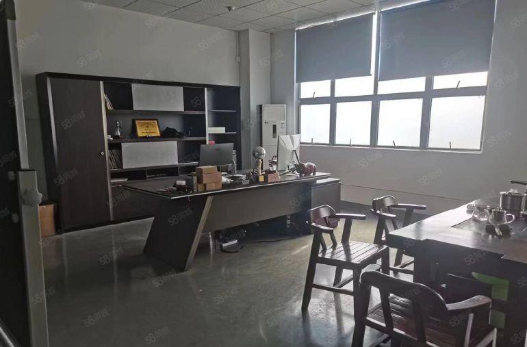 公明镇中心重工业厂房出租850平带多间精装办公室，5吨货梯