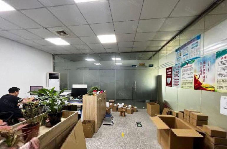 光明上村工业区原房东楼上500平厂房出租现成精装修可拎包入驻