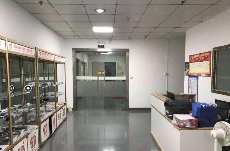 公明楼村地铁站300米处厂房（450平房东急租，欢迎咨询）