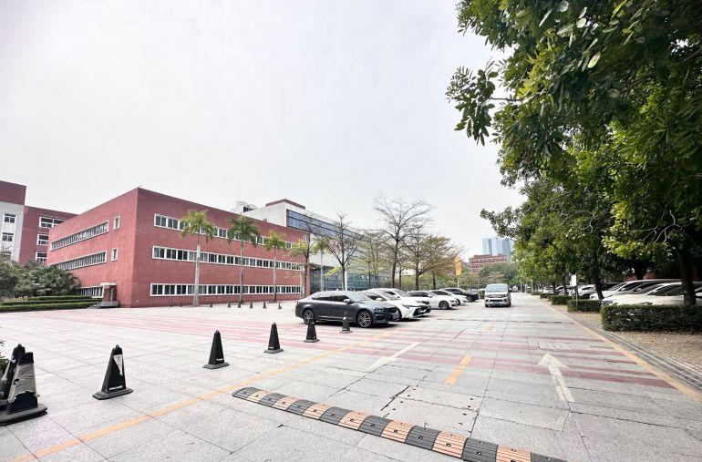 光明长兴科技园旁原房东总面积5000平红本厂房出租 大小可分