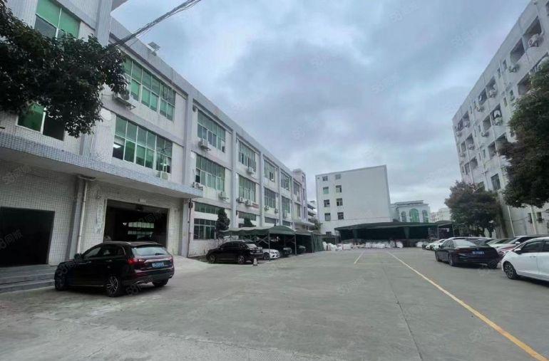 公明原房东新出二楼1800平方带装修厂房仓库出租形象好空地大