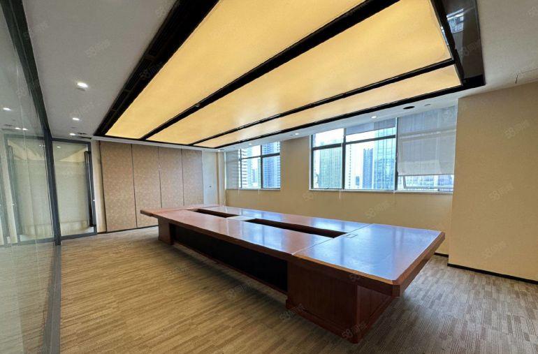 马山头附近新出写字楼楼上750平方101格局