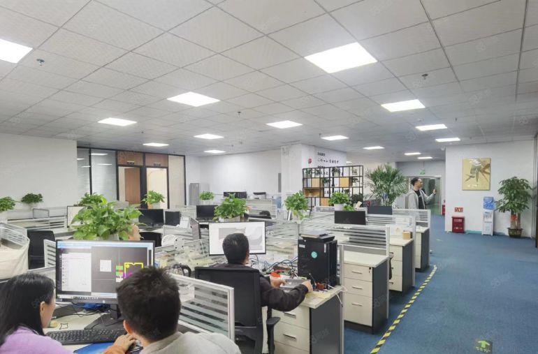 公明上村原SMT厂房出租（1750平精装可分800平）好招工