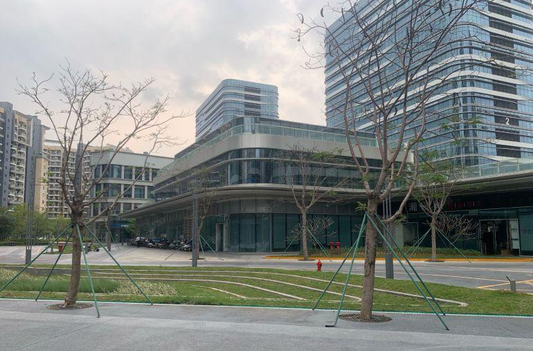 光明中心区高端生产研发办公厂房高楼层豪华装修700平米