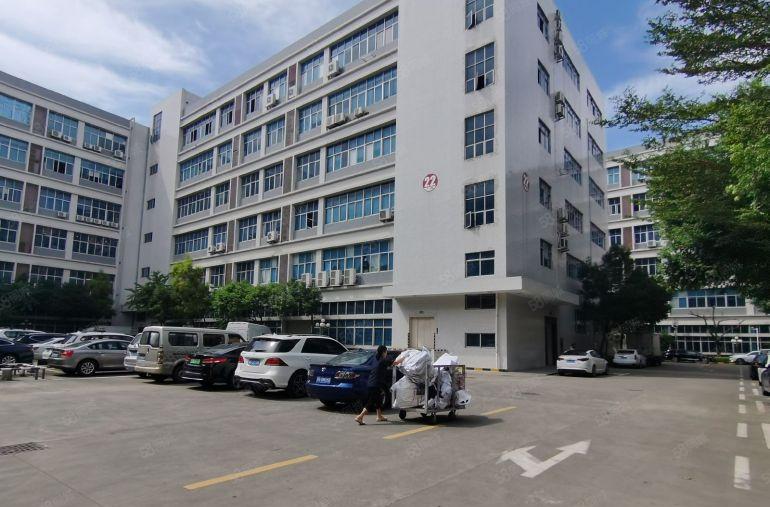 光明楼村特价厂房仓库22元（900平，原数据线厂，3吨货梯）