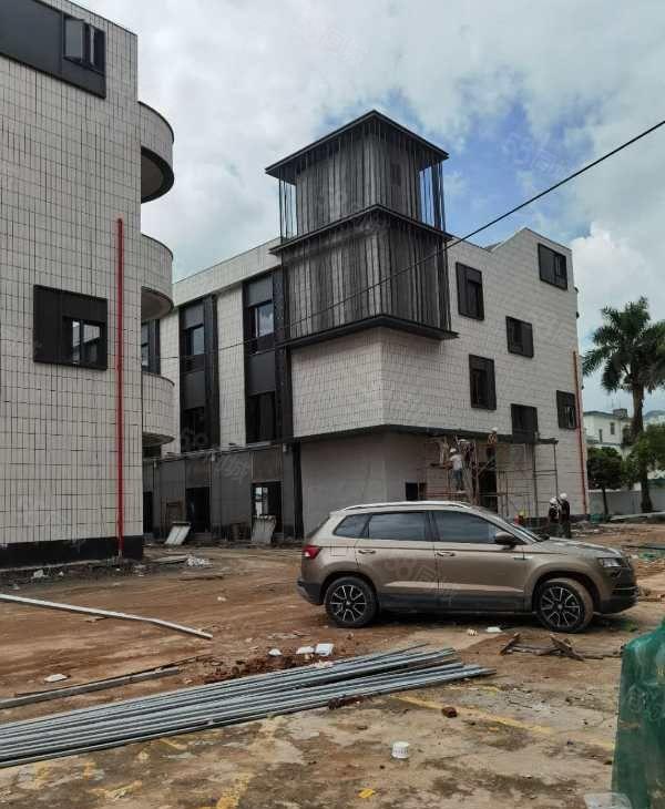 光明区高新园区独院厂房出租，三层厂房，全面翻新，有补贴。