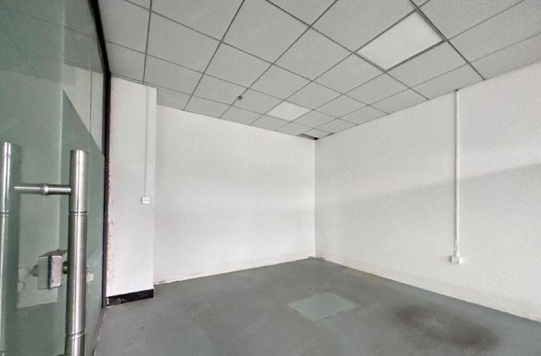 光明长圳园区500平精装厂房，带客货梯，水电齐全拎包入驻