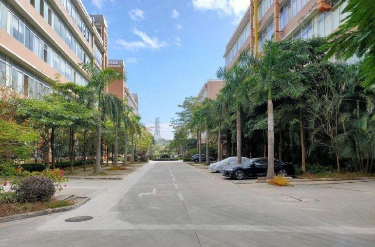 光明宝新科技园附近2000平 可分租重工业厂房 仓库低价出租