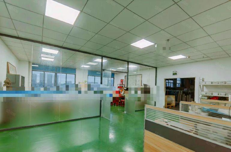 公明马山头厂房出租2楼750平带装修，无转让费，入住即可生产