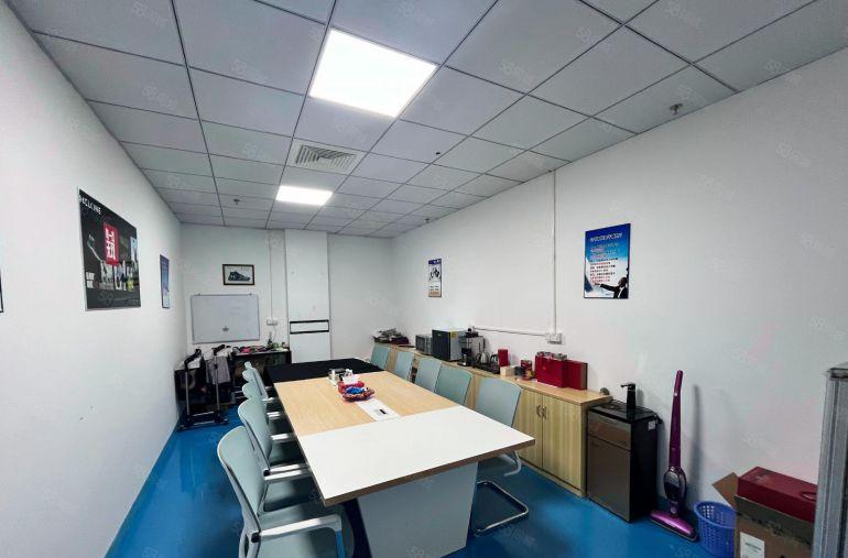 公明薯田埔工业园楼上1300平豪华装修厂房出租