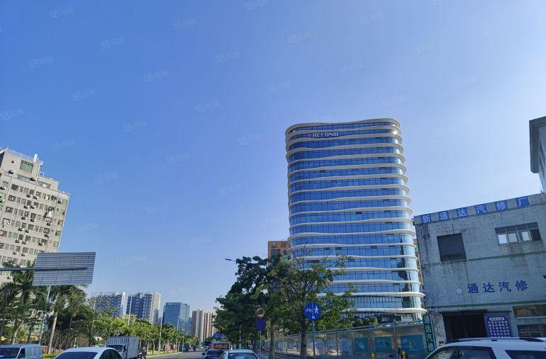 免租6个月光明公明甲子塘高新产业园全玻璃幕墙大货梯开口1米8