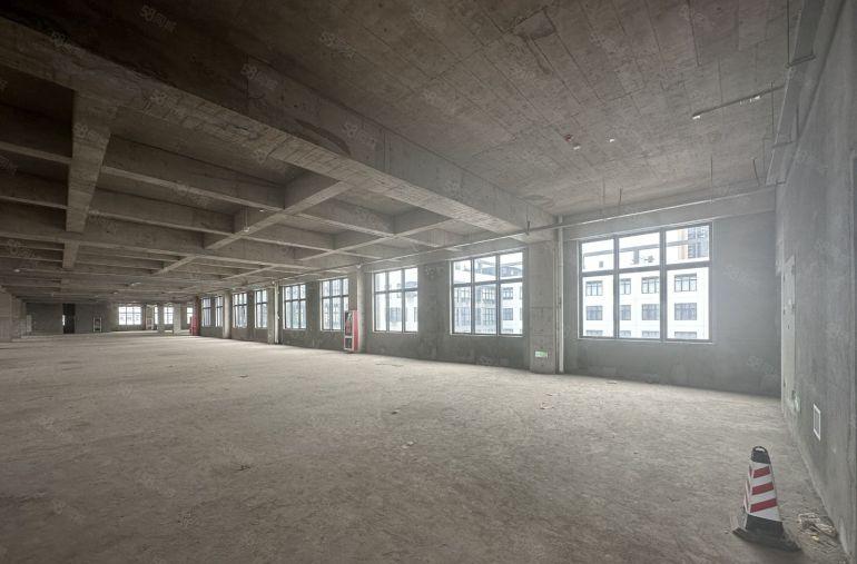 坑梓比亚迪旁4000平超低出租 价格免租期可谈