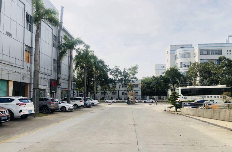 坪山坑梓东联工业区3楼2000平带装修办公室厂房出租可分租