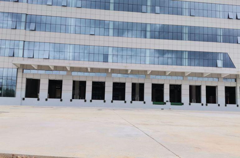 深圳市坪山区全新园区160000平方米，厂房出租，可分租