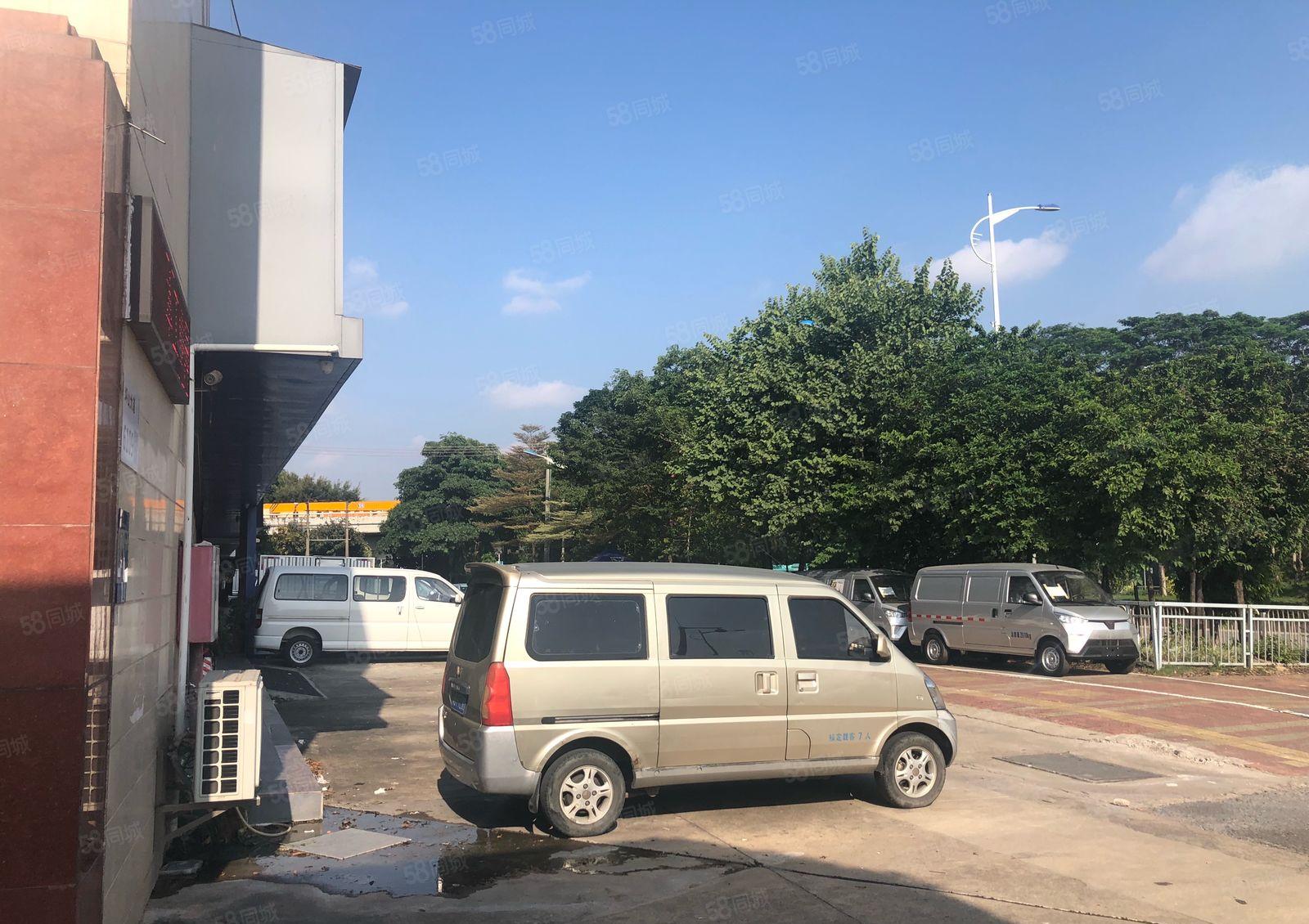 200平起分租坑梓汽车站旁红本3000平精装修厂房出租