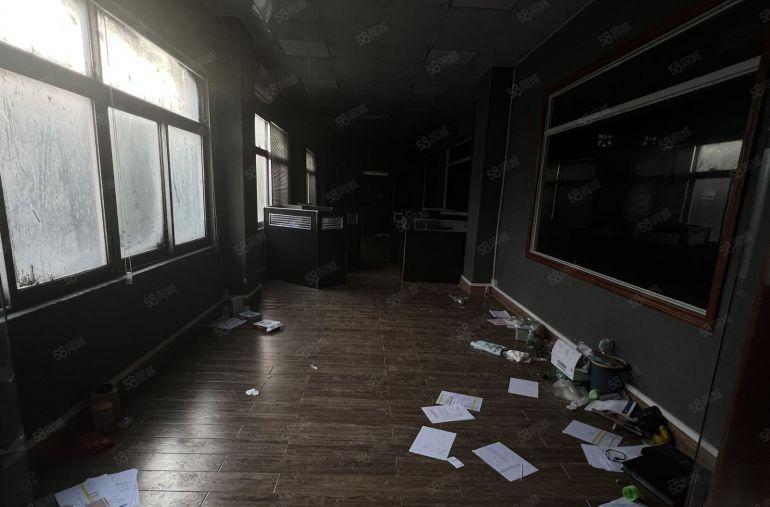 坪山区坑梓街道高6米带行车标厂房1000平厂低价出租层大独院