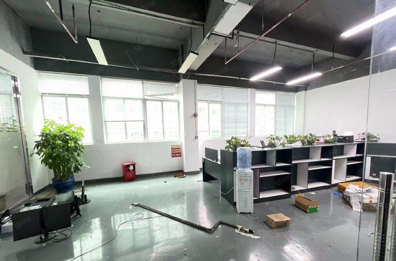 16块！坪山工业园区1000平楼上精装厂房出租