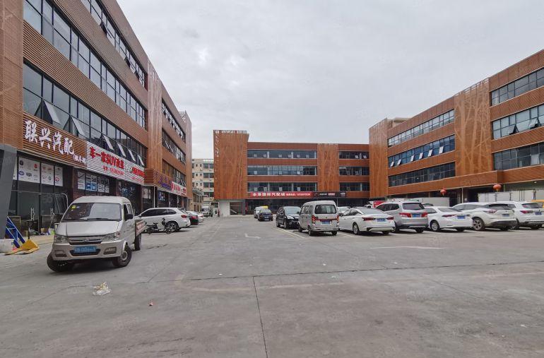 坪山南坪快速入口旁2000平带喷淋一楼厂房出租现成办公室