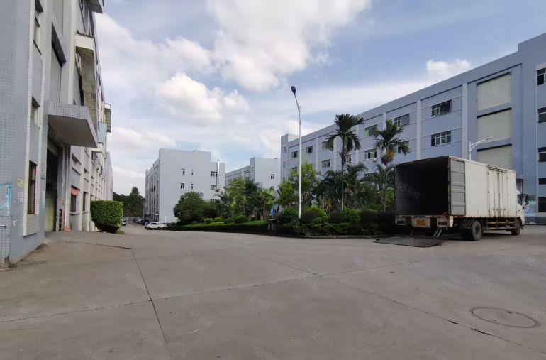 地铁站附近坪山红本工业园区厂房一楼仓库出租转租可分租空地大