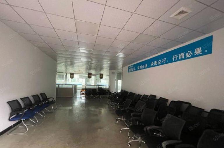 坪山大工业区楼上1000平现成装修办公室仓库厂房低价出租