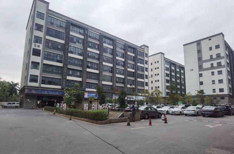 坪山高新产业园原房东2000平方精装修红本厂房出租可分租