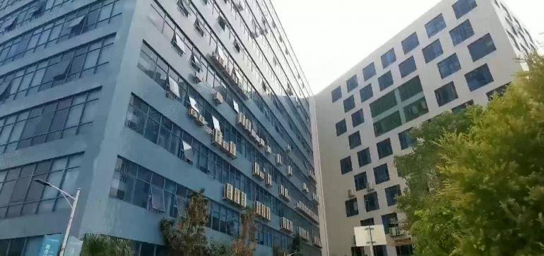 业主直租坪山高新产业园楼上600平精装修办公室仓库厂房出租