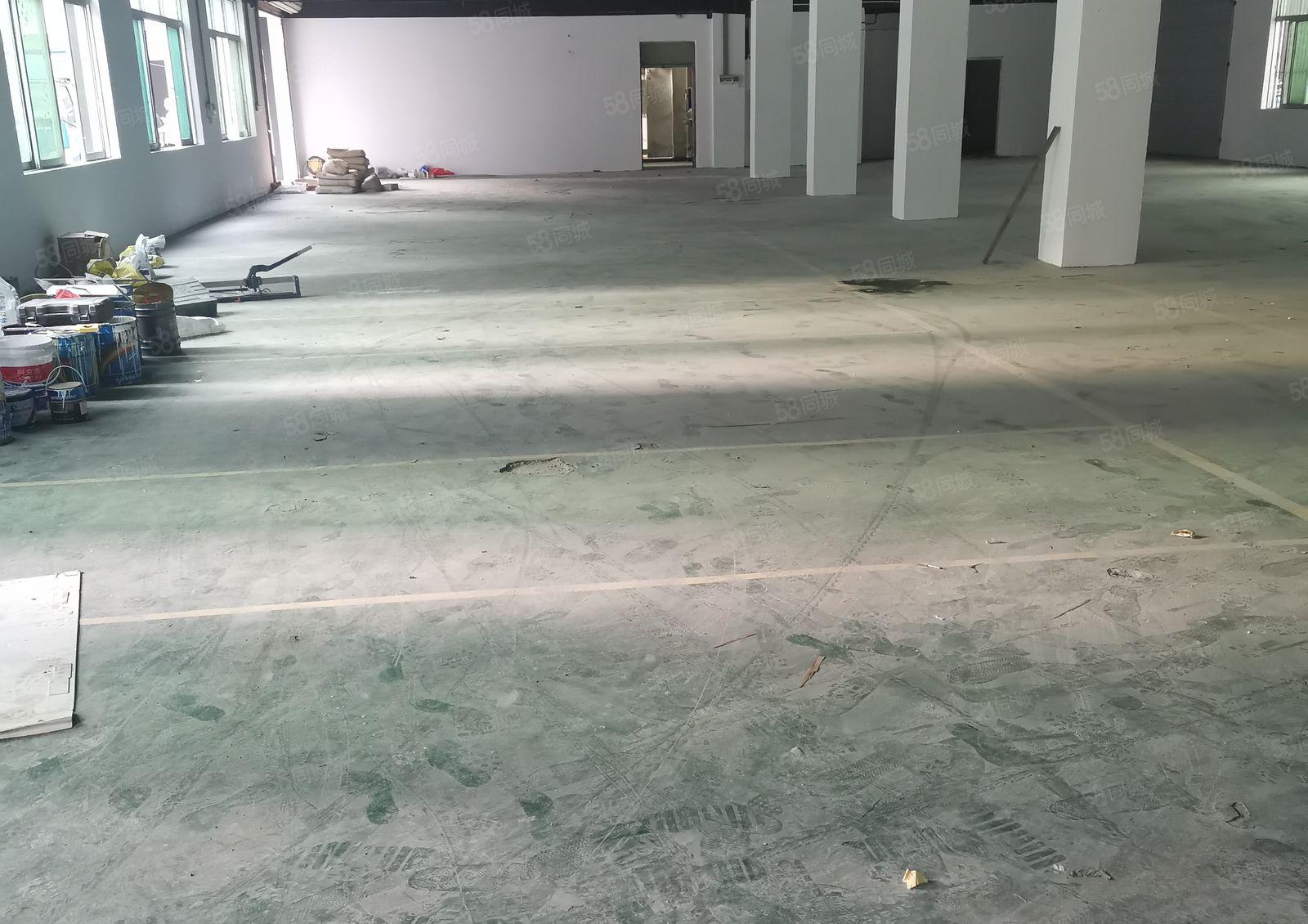 9元厂房  9元厂房出租7000平，大小分租有2吨货梯