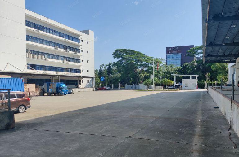 坪山坑梓地铁口原房东1000平米厂房仓库低价出租，带卸货平台