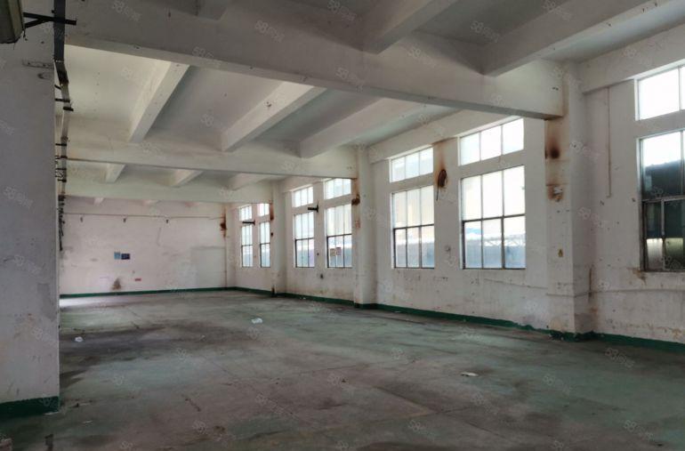 深圳市坪山区石井工业区1楼520平米，标准厂房出租，层高6米