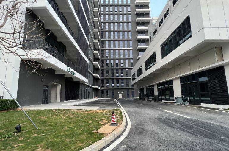 补贴40元坪山全新厂房整层1680平方出租带废水排污处理系统