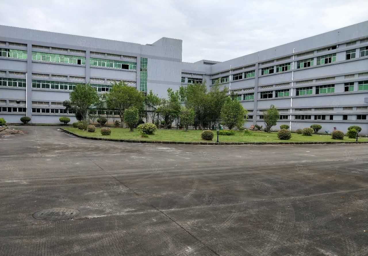 坪山大工业区新出9.6米红本一楼5600平米2000平米起租