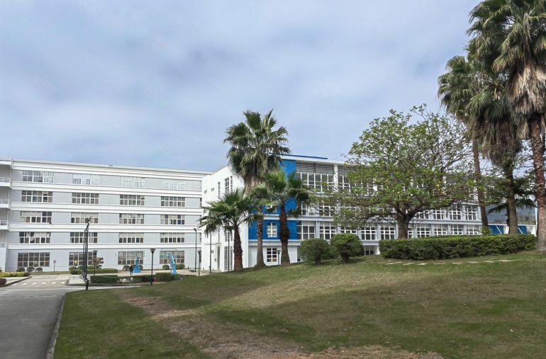 坪山地铁口原房东独院厂房15000平现成装修低价出租