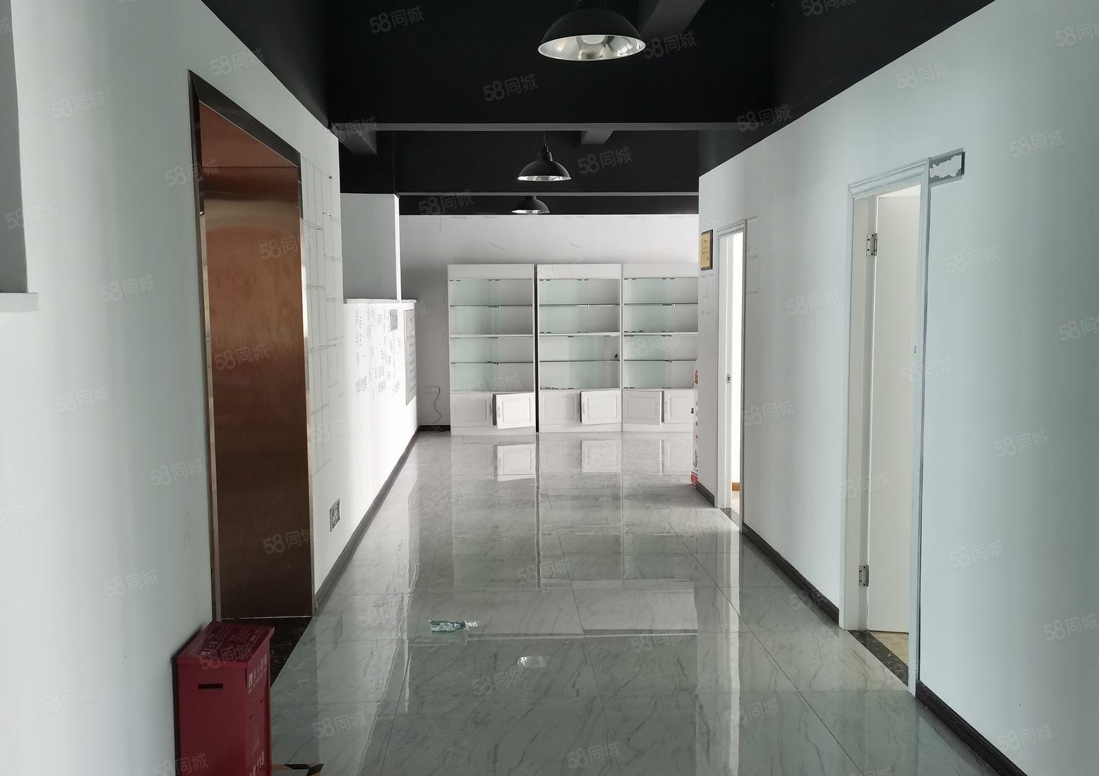 坪山宝山第二工业区独院厂房4000平米出租，可分租