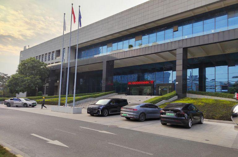 坪山芯片医疗研发园区1000平厂房低价出租，可申请租金补贴