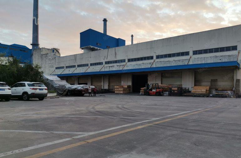 深圳市坪山区2500平方米单一层厂房出租，高度9米，空地大