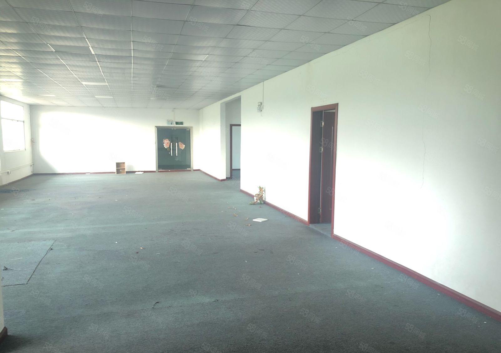 200平起分租坑梓汽车站旁红本3000平精装修厂房出租